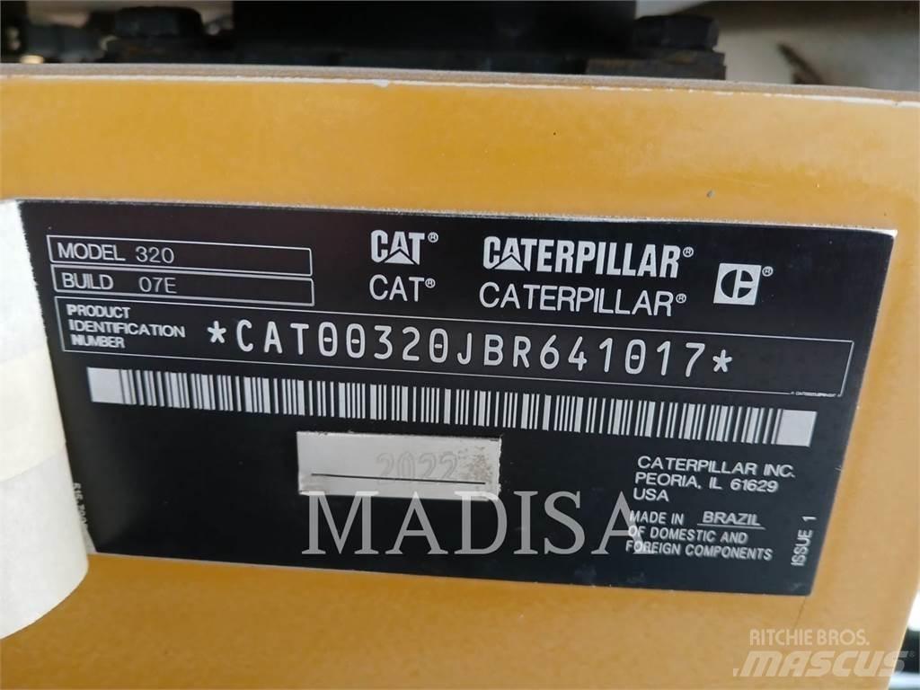 CAT 320 대형 굴삭기 29톤 이상