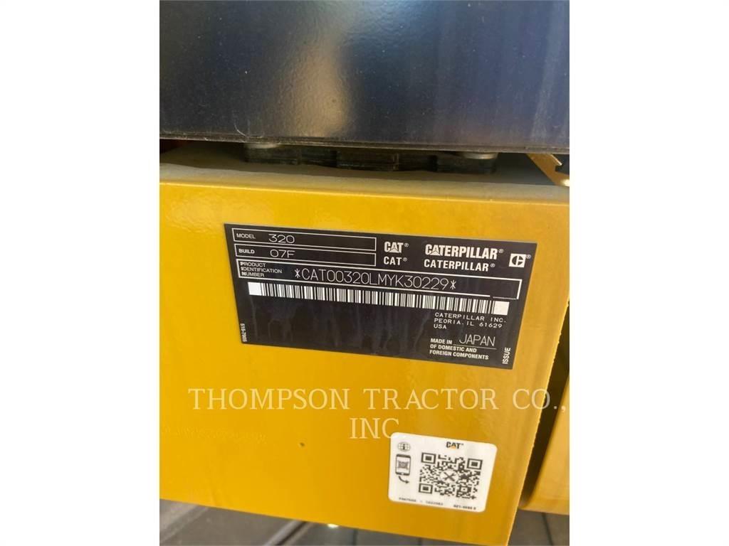 CAT 320 대형 굴삭기 29톤 이상