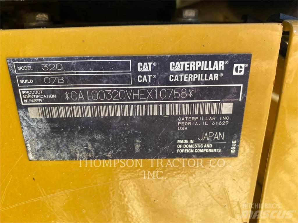 CAT 320 대형 굴삭기 29톤 이상
