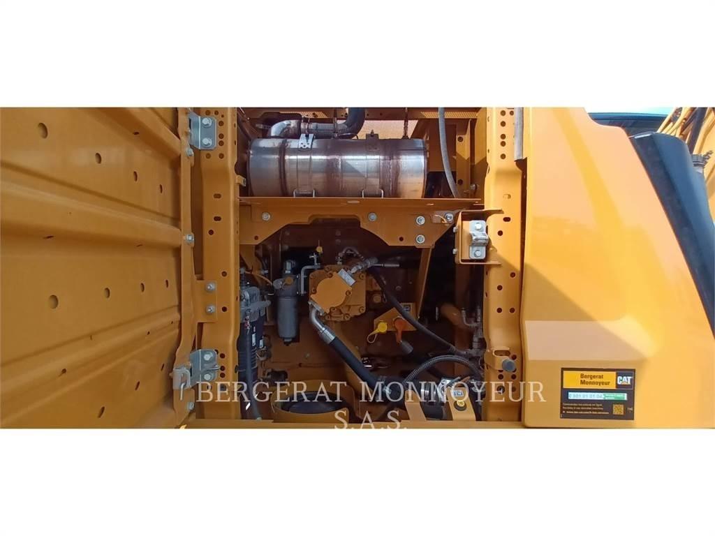 CAT 320 대형 굴삭기 29톤 이상