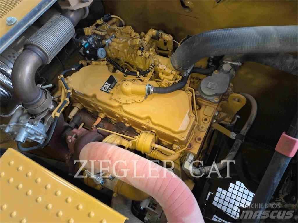 CAT 320 대형 굴삭기 29톤 이상