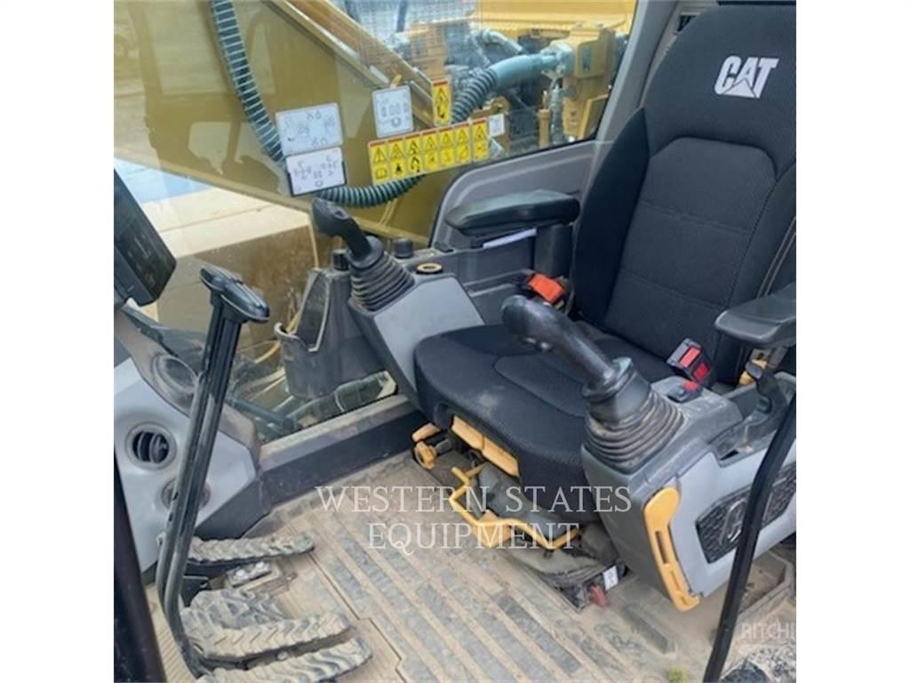 CAT 320 대형 굴삭기 29톤 이상