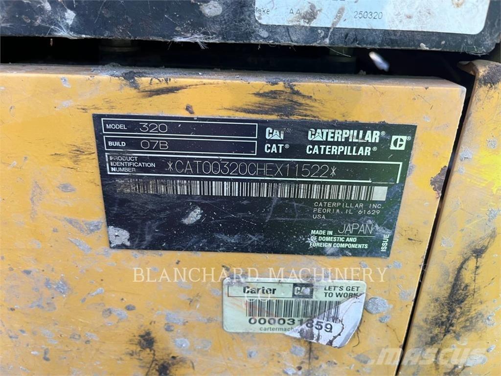 CAT 320 대형 굴삭기 29톤 이상