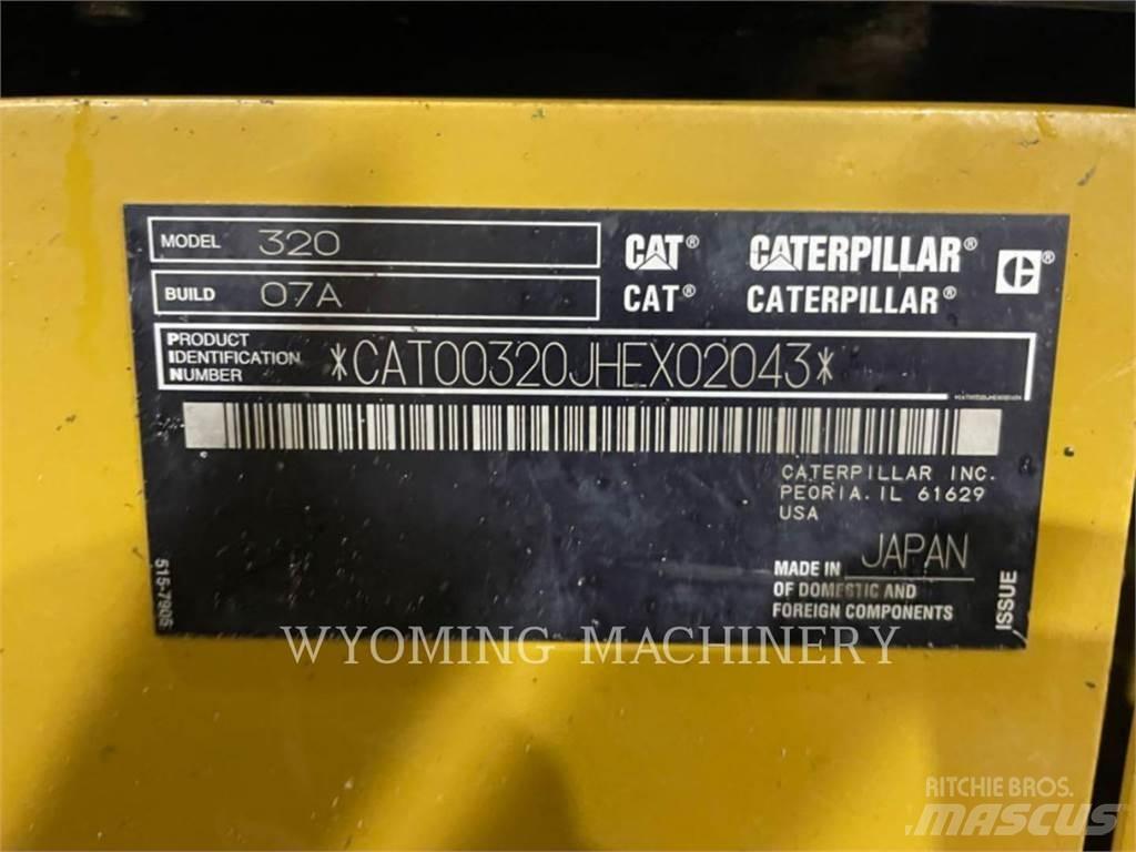 CAT 320 대형 굴삭기 29톤 이상