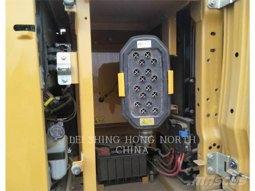 CAT 320-07 대형 굴삭기 29톤 이상