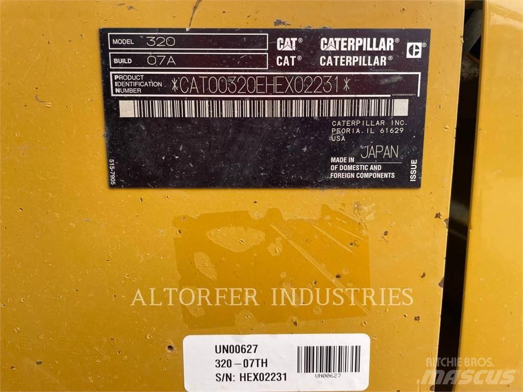 CAT 320-07 TH 대형 굴삭기 29톤 이상