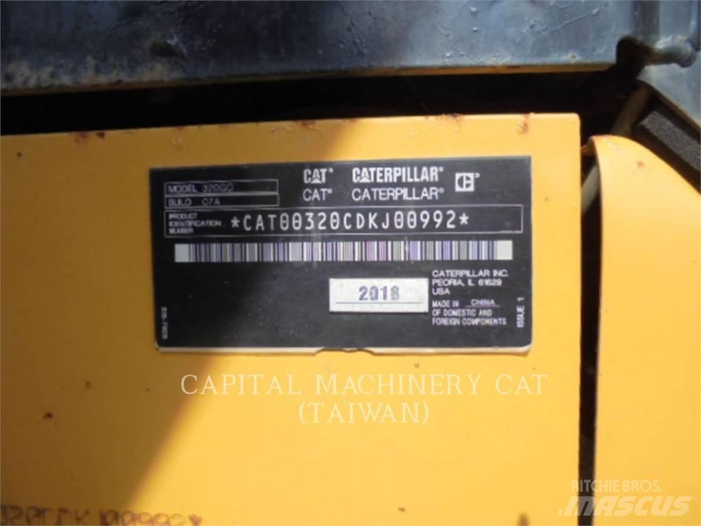 CAT 320-07GC 대형 굴삭기 29톤 이상