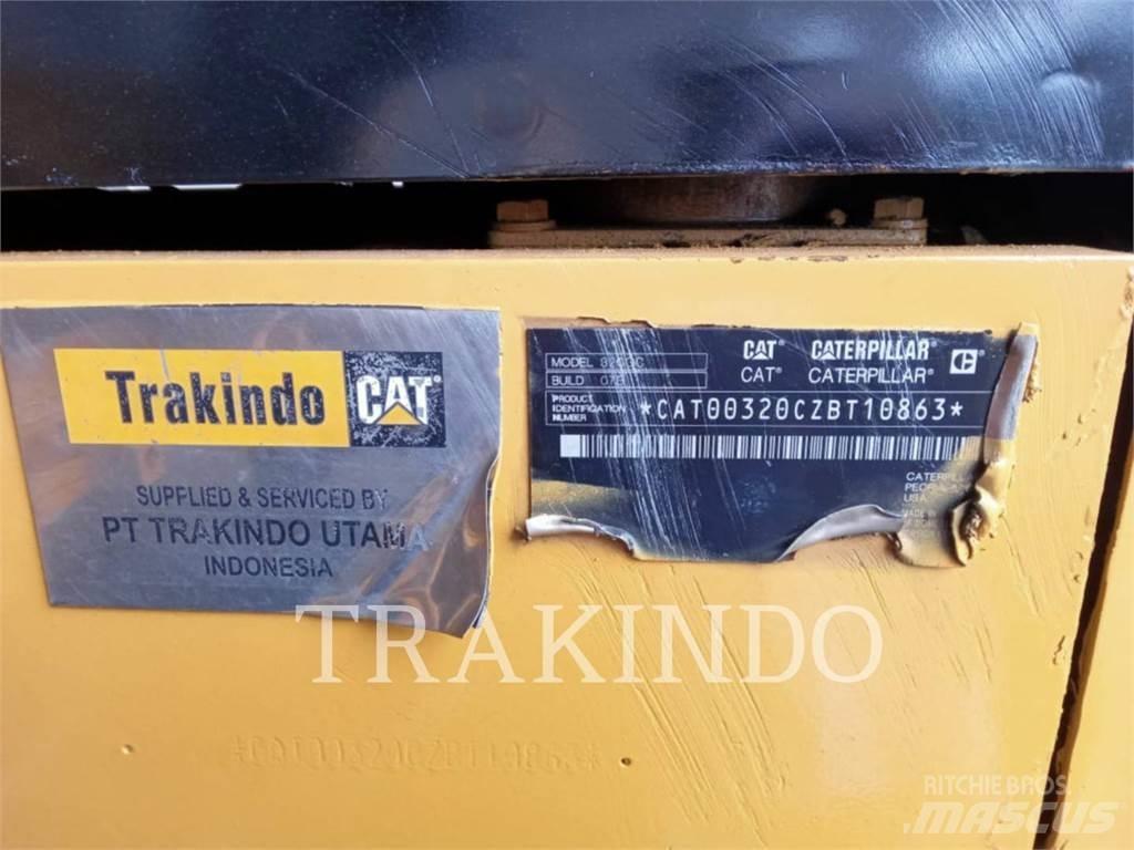 CAT 320-07GC 대형 굴삭기 29톤 이상
