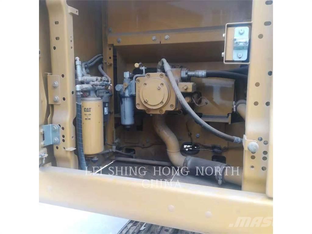CAT 320-07GC 대형 굴삭기 29톤 이상