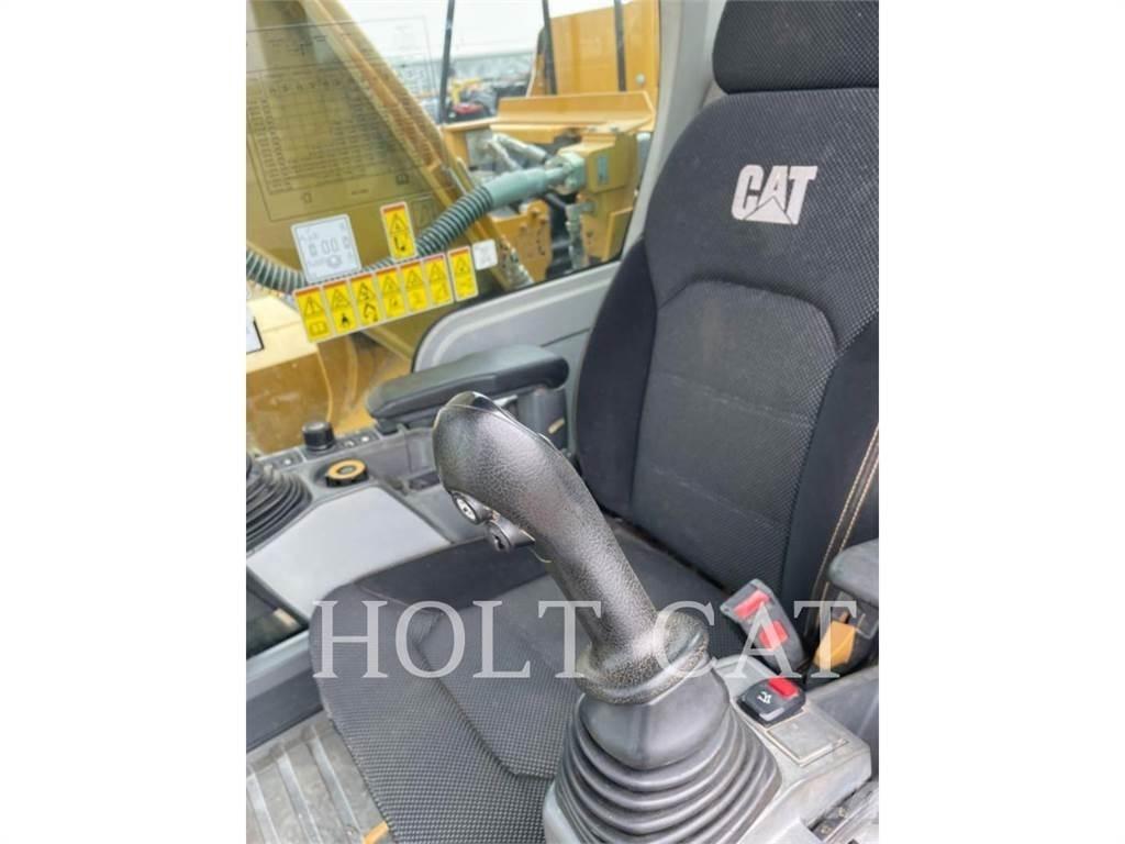 CAT 320 TC 대형 굴삭기 29톤 이상