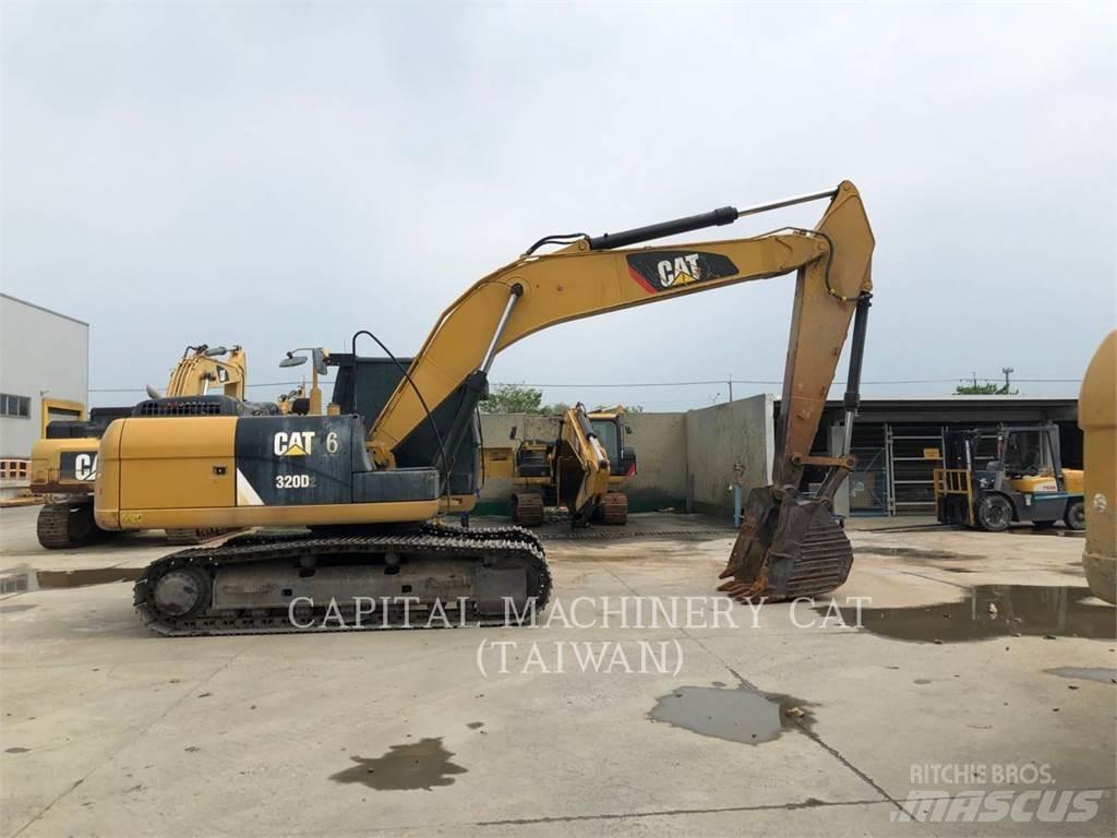 CAT 320D2 대형 굴삭기 29톤 이상