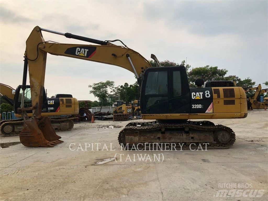 CAT 320D2 대형 굴삭기 29톤 이상