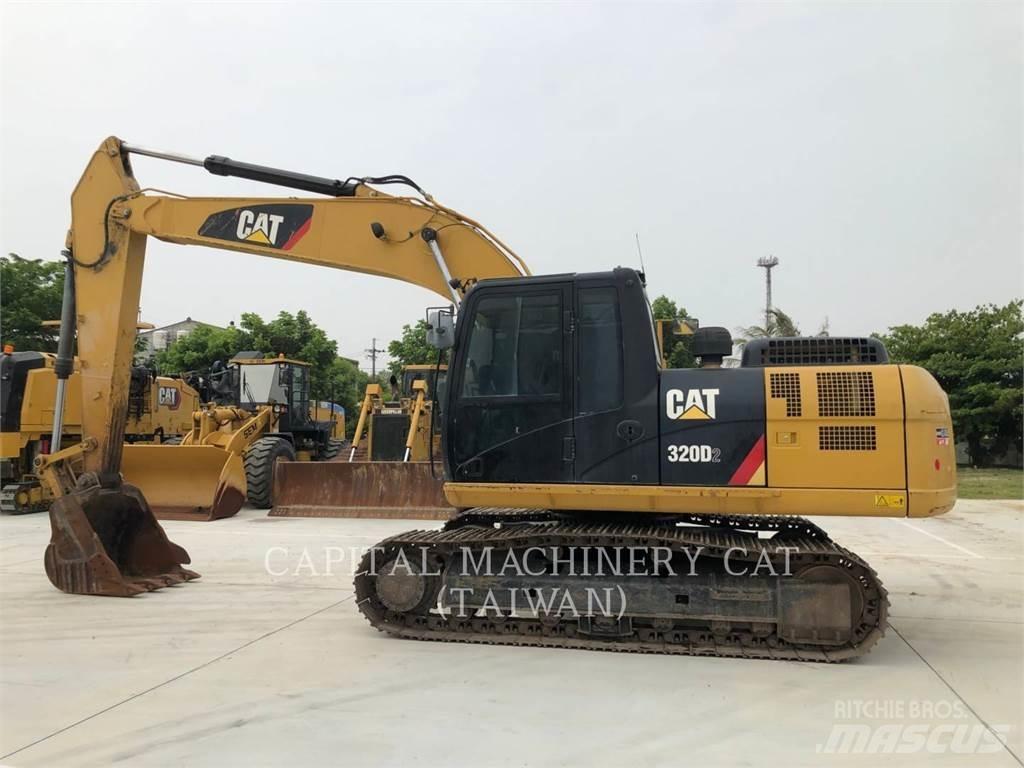 CAT 320D2 대형 굴삭기 29톤 이상