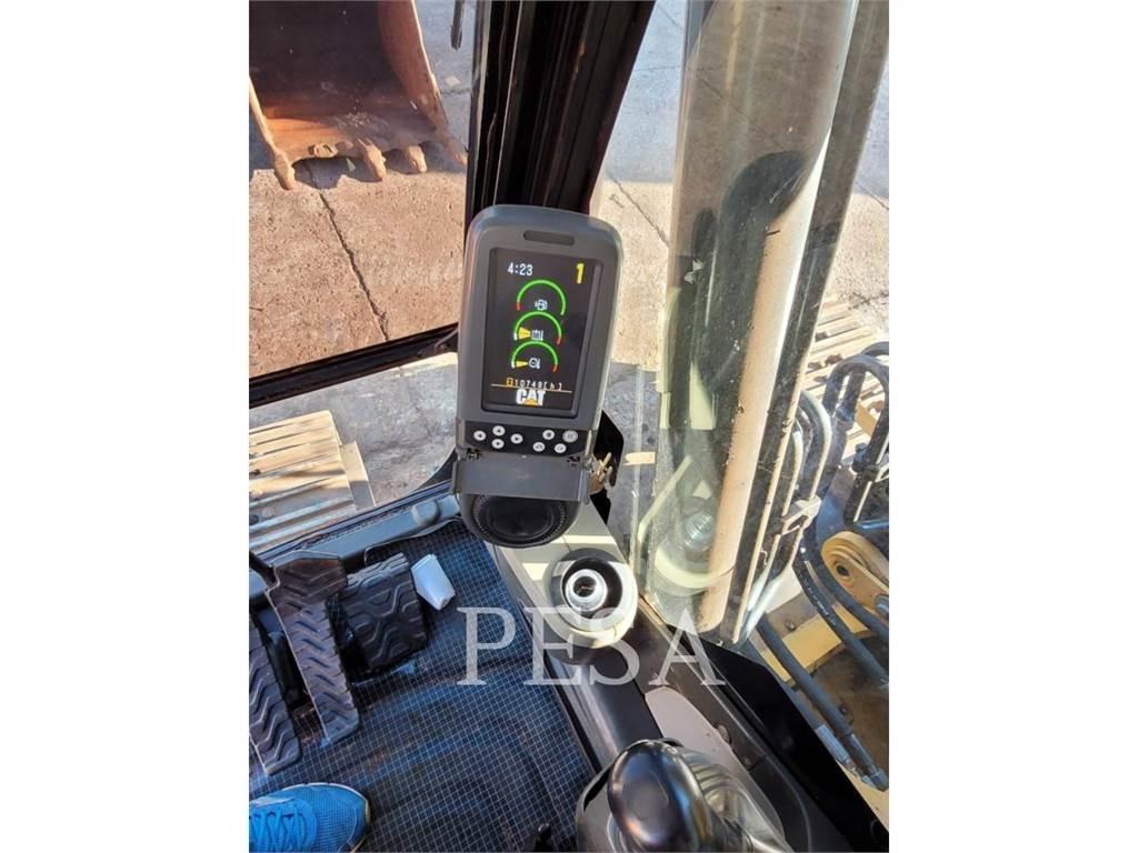 CAT 320D2 대형 굴삭기 29톤 이상