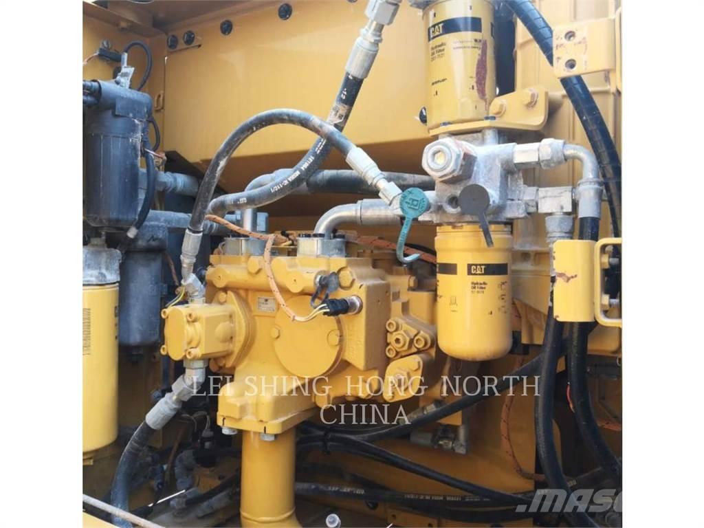 CAT 320D2 대형 굴삭기 29톤 이상