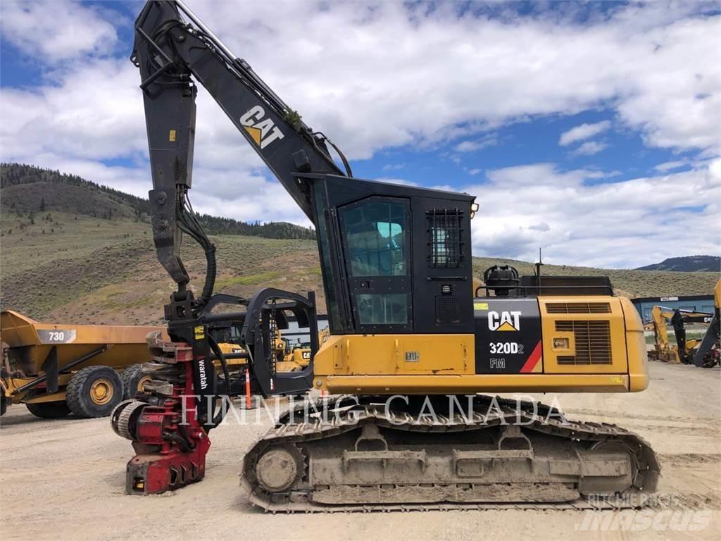 CAT 320D2 FM 굴삭기