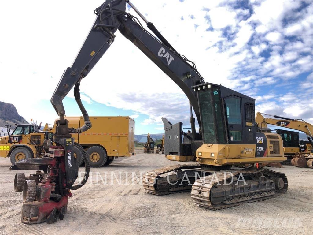 CAT 320D2 FM 굴삭기