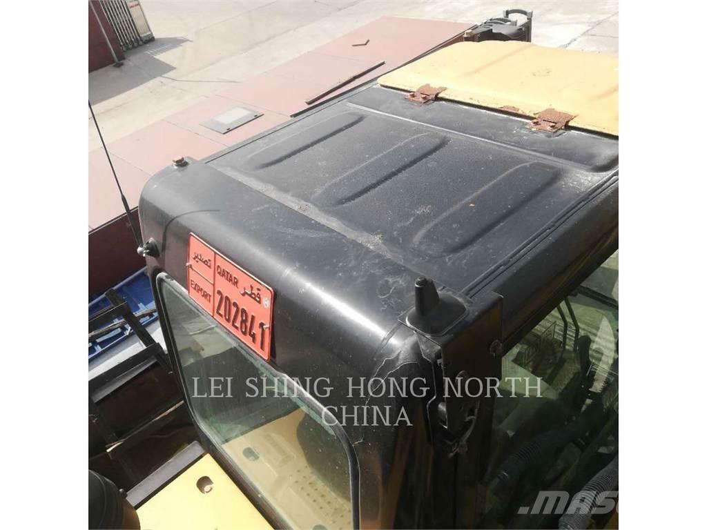 CAT 320D2L 대형 굴삭기 29톤 이상