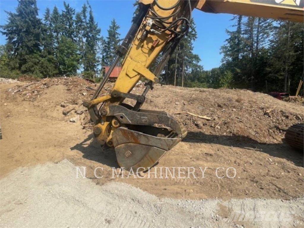 CAT 320E 대형 굴삭기 29톤 이상