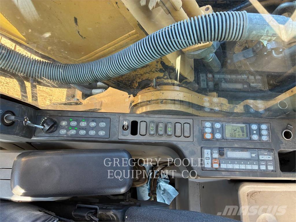 CAT 320EL 대형 굴삭기 29톤 이상