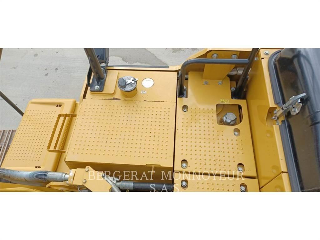 CAT 320F 대형 굴삭기 29톤 이상