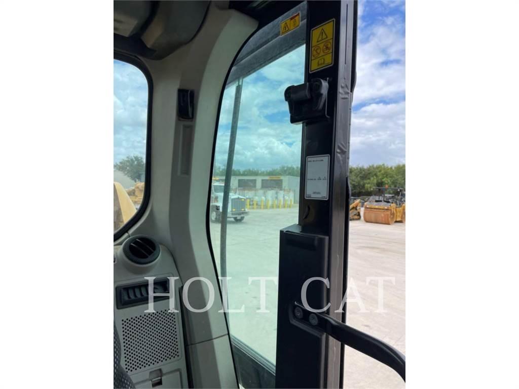 CAT 320GC 대형 굴삭기 29톤 이상