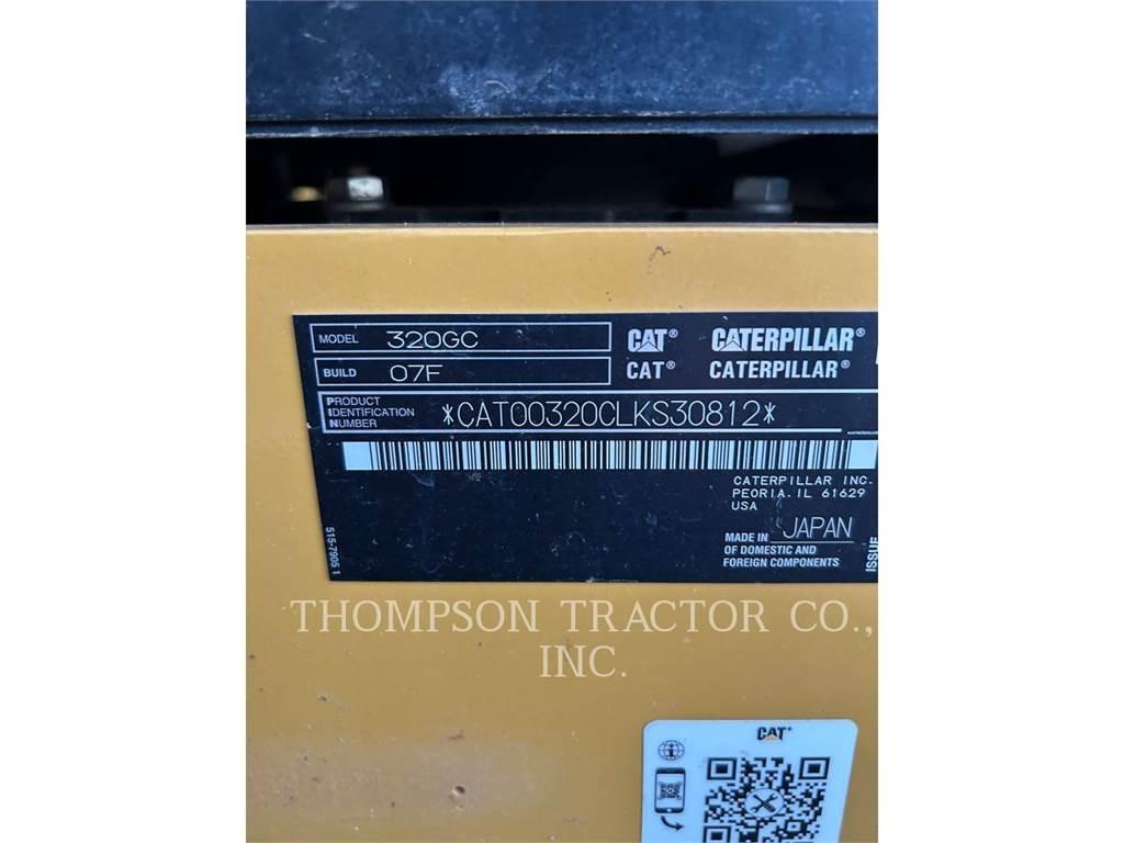 CAT 320GC 대형 굴삭기 29톤 이상