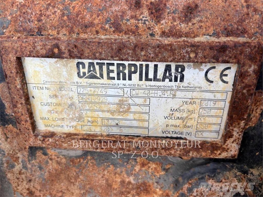 CAT 320GC 대형 굴삭기 29톤 이상