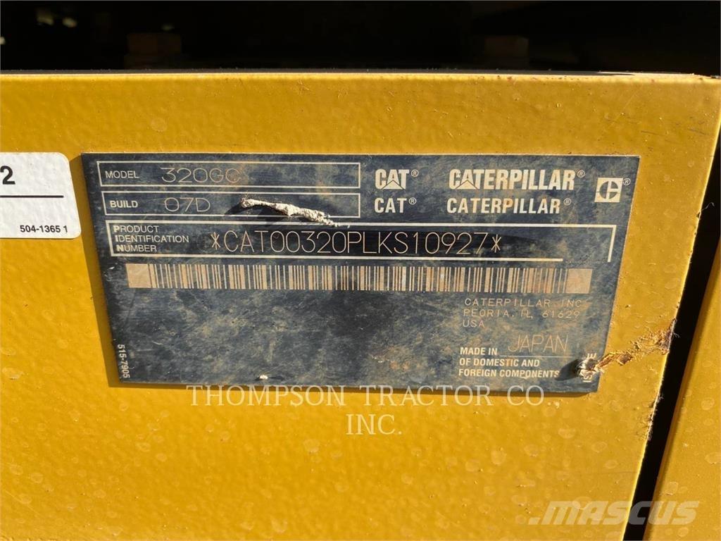CAT 320GC 대형 굴삭기 29톤 이상