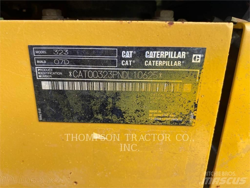 CAT 323 대형 굴삭기 29톤 이상