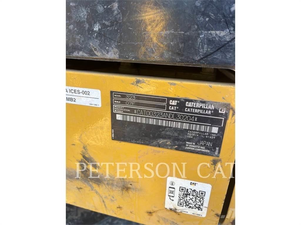 CAT 323 대형 굴삭기 29톤 이상