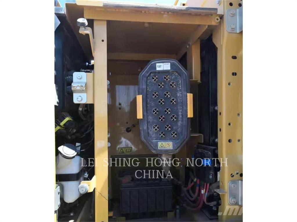 CAT 323-07 대형 굴삭기 29톤 이상