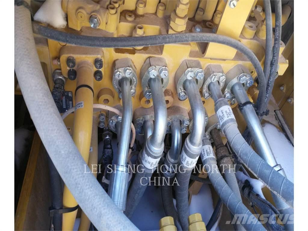 CAT 323-07 대형 굴삭기 29톤 이상