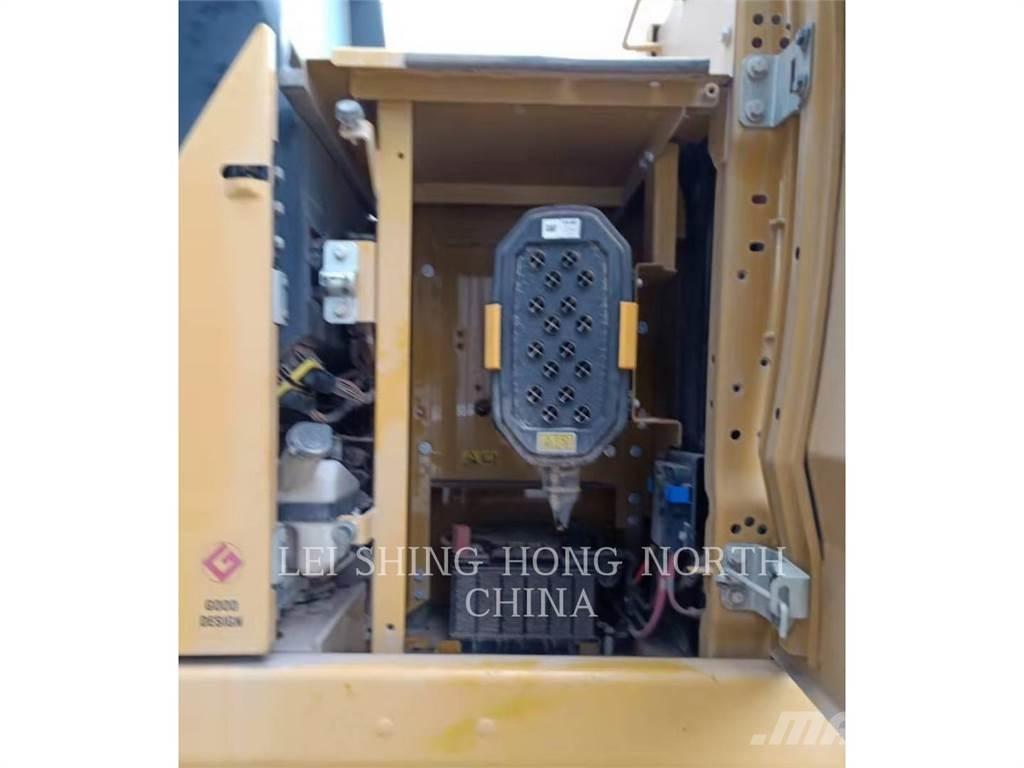 CAT 323-07 대형 굴삭기 29톤 이상