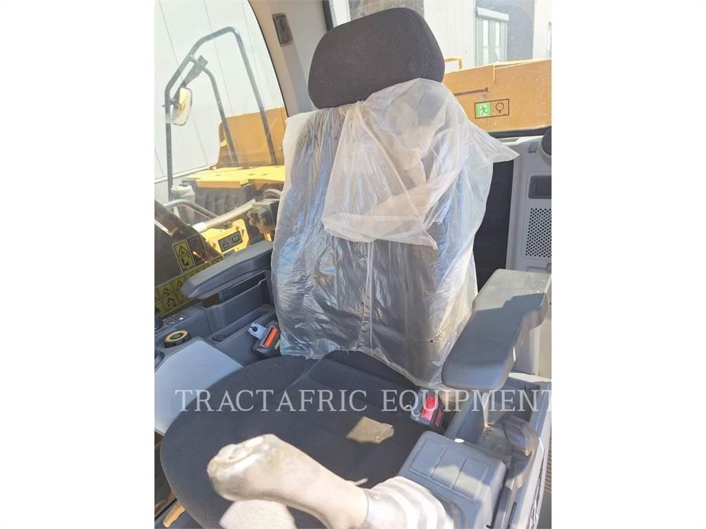 CAT 323-07GC 대형 굴삭기 29톤 이상