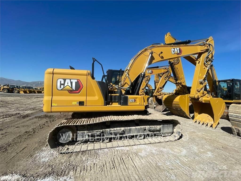CAT 323 CF 대형 굴삭기 29톤 이상