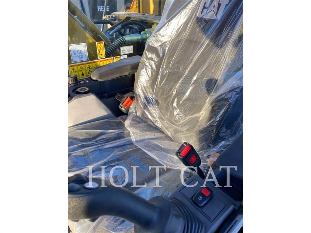 CAT 323 TC 대형 굴삭기 29톤 이상