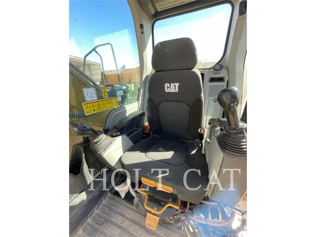 CAT 323 TC 대형 굴삭기 29톤 이상