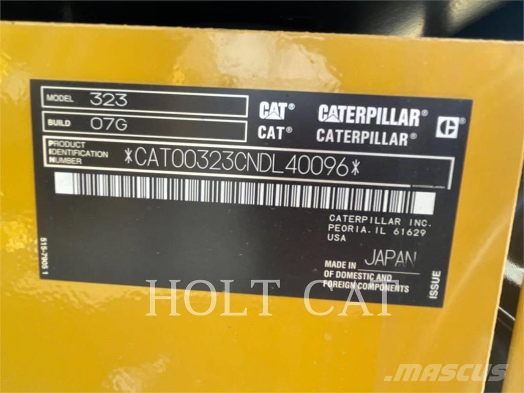 CAT 323 TC 대형 굴삭기 29톤 이상