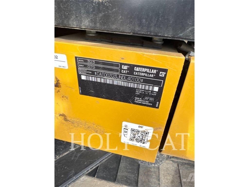 CAT 323 TC 대형 굴삭기 29톤 이상