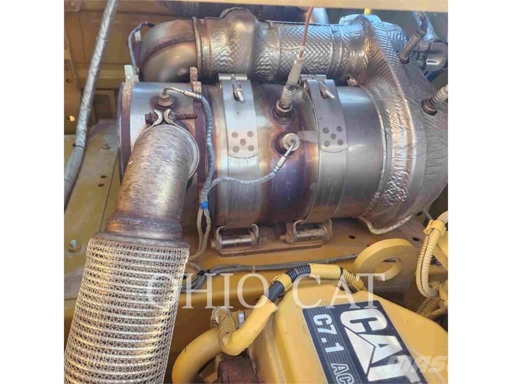 CAT 323 TCS 대형 굴삭기 29톤 이상
