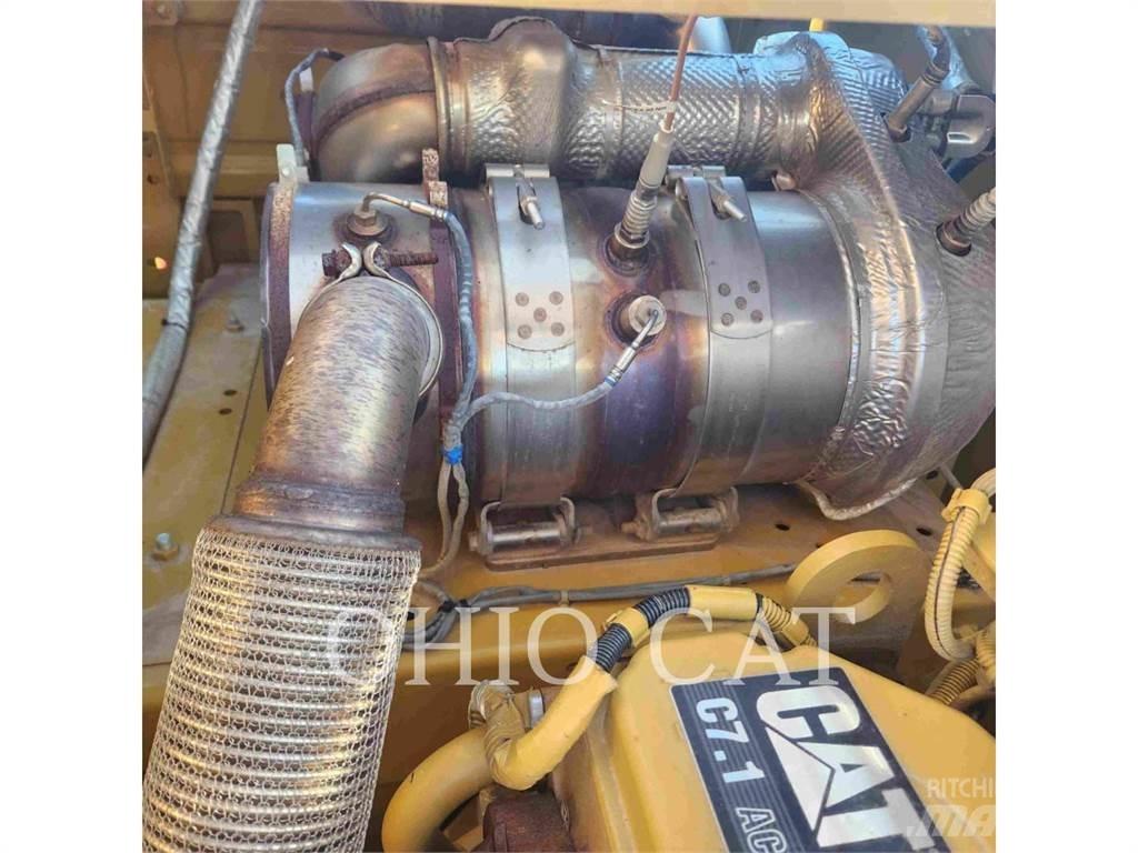 CAT 32307 대형 굴삭기 29톤 이상