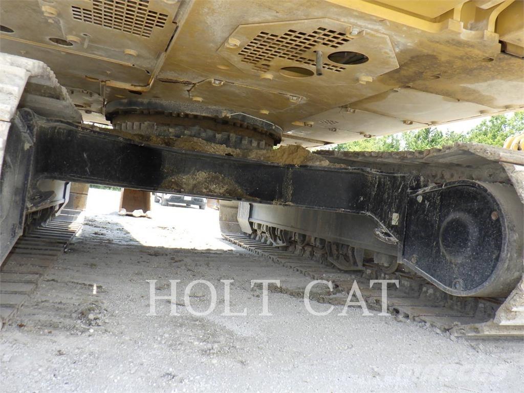 CAT 32307 대형 굴삭기 29톤 이상