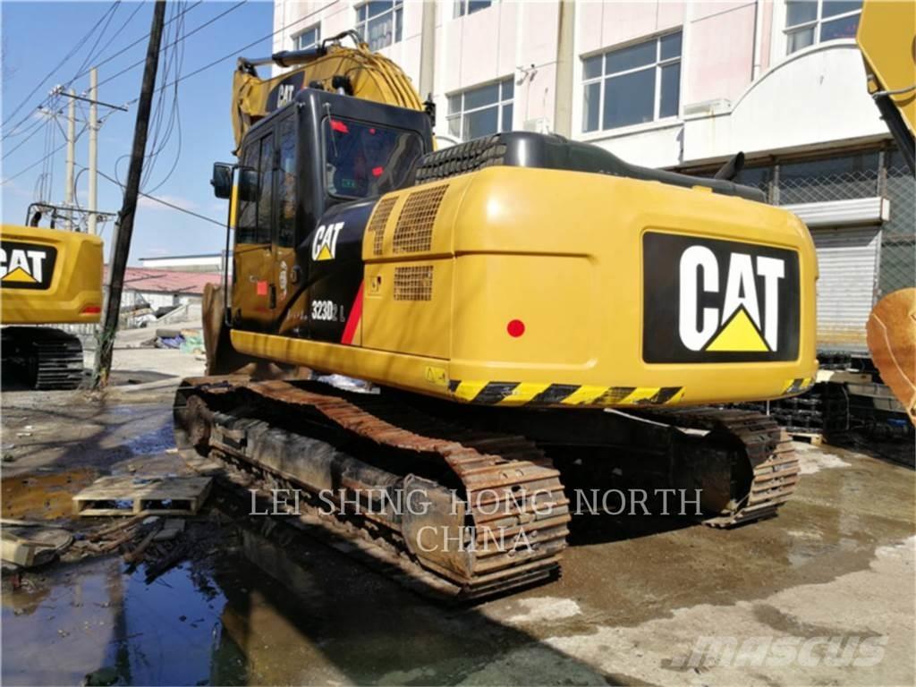 CAT 323D2L 대형 굴삭기 29톤 이상
