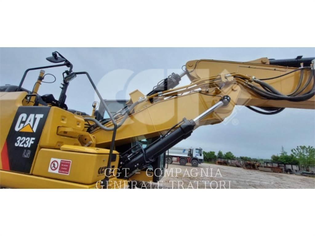 CAT 323F 대형 굴삭기 29톤 이상