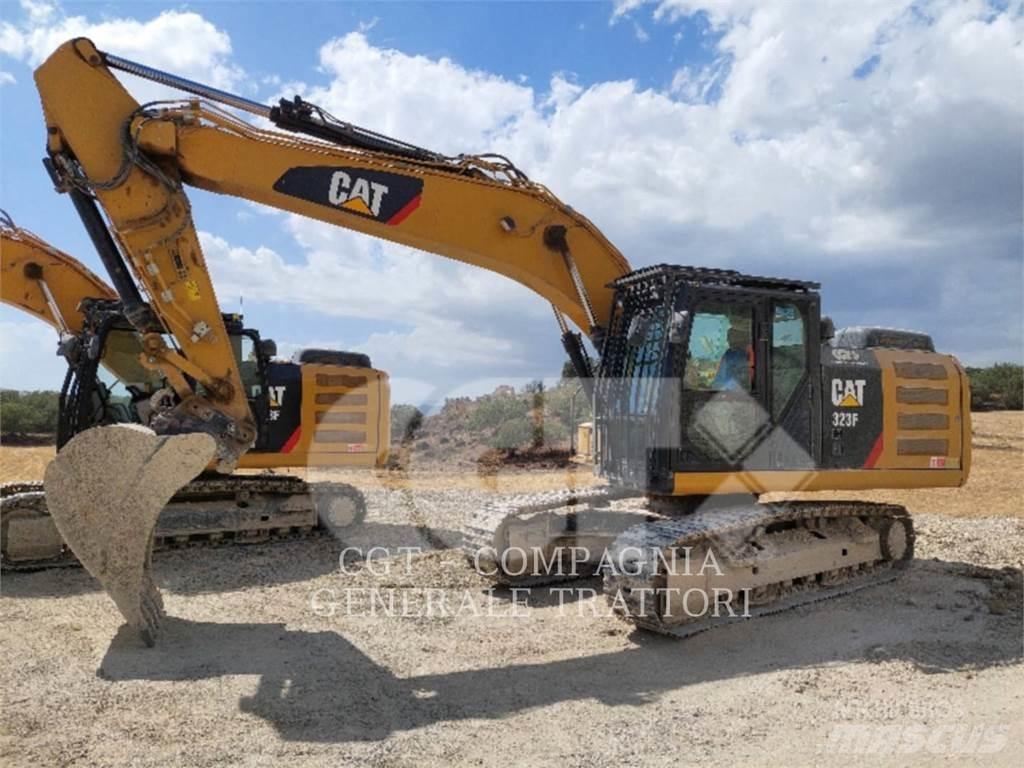 CAT 323F 대형 굴삭기 29톤 이상