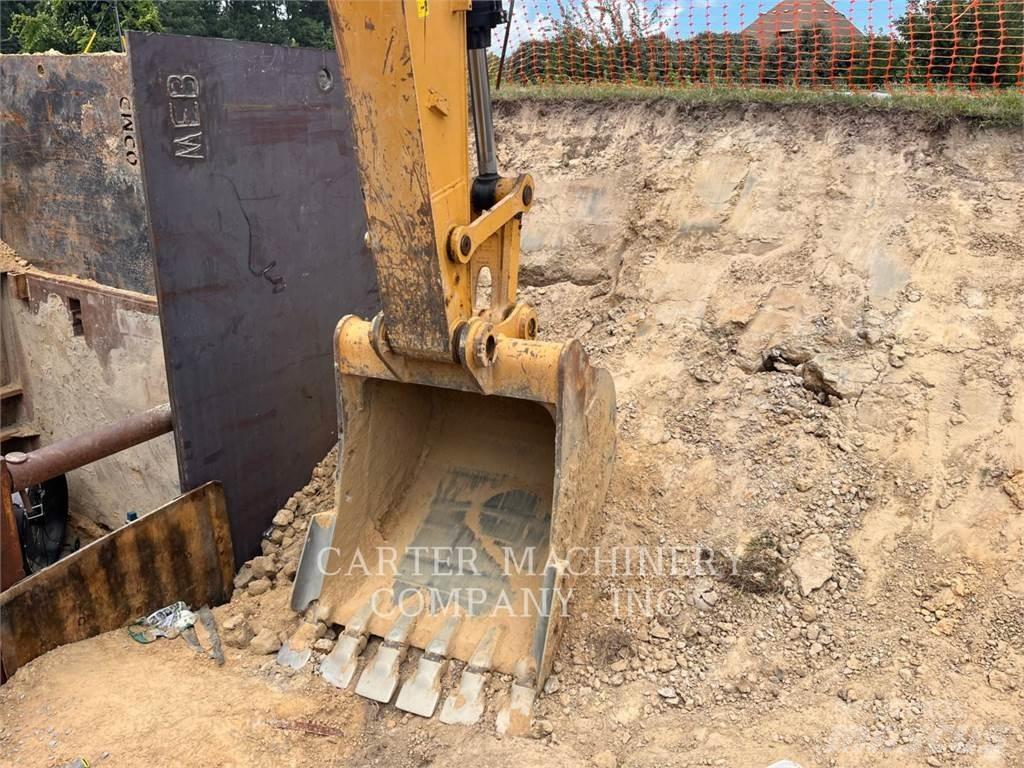 CAT 323FL 대형 굴삭기 29톤 이상