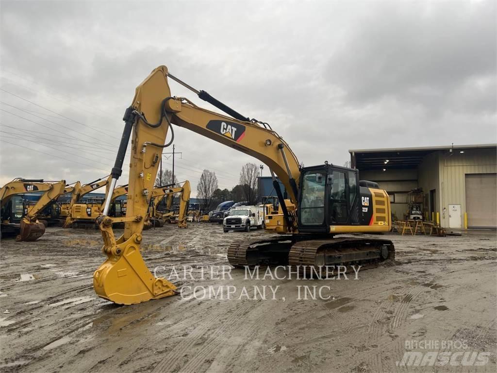 CAT 323FL 대형 굴삭기 29톤 이상