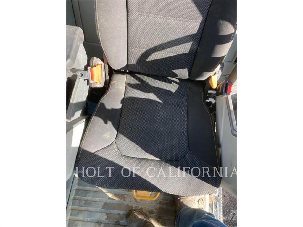 CAT 326 2D 대형 굴삭기 29톤 이상