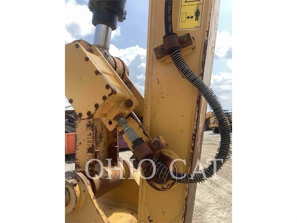 CAT 326 SLR 대형 굴삭기 29톤 이상